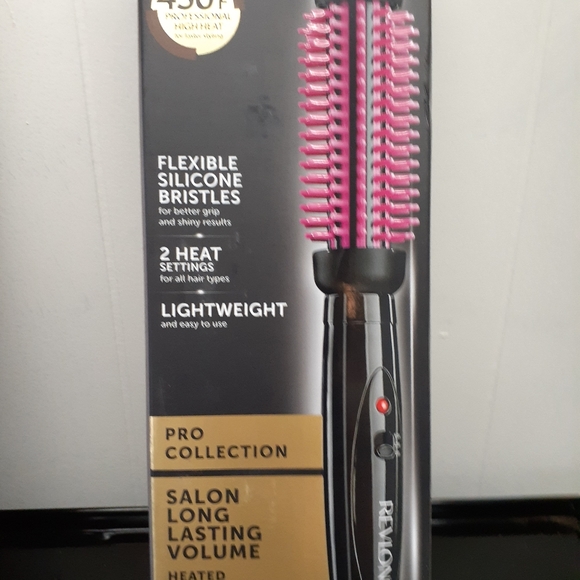 Revlon Other - Revlon heated silicon brush